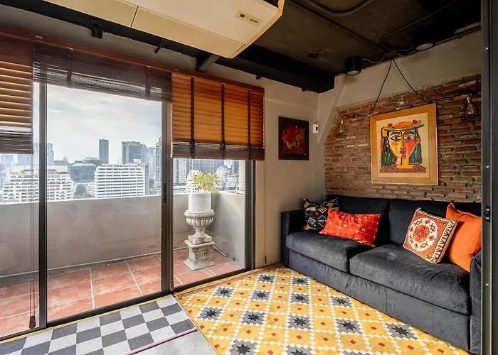 Peony Rustic Sukhumvit, Nana Bts 曼谷